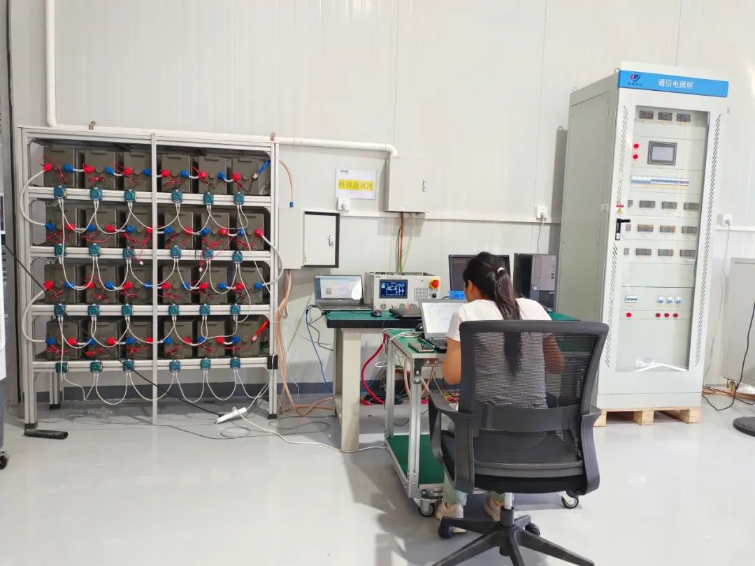 Battery Bank Online Remote Capacity Testing Prueba de capacidad remota en línea del banco de baterías