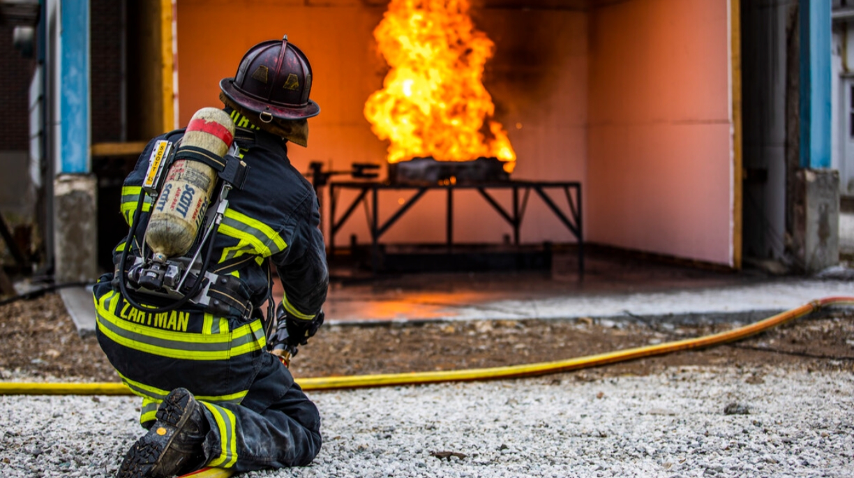 Cómo prevenir los accidentes de fuego de UPS